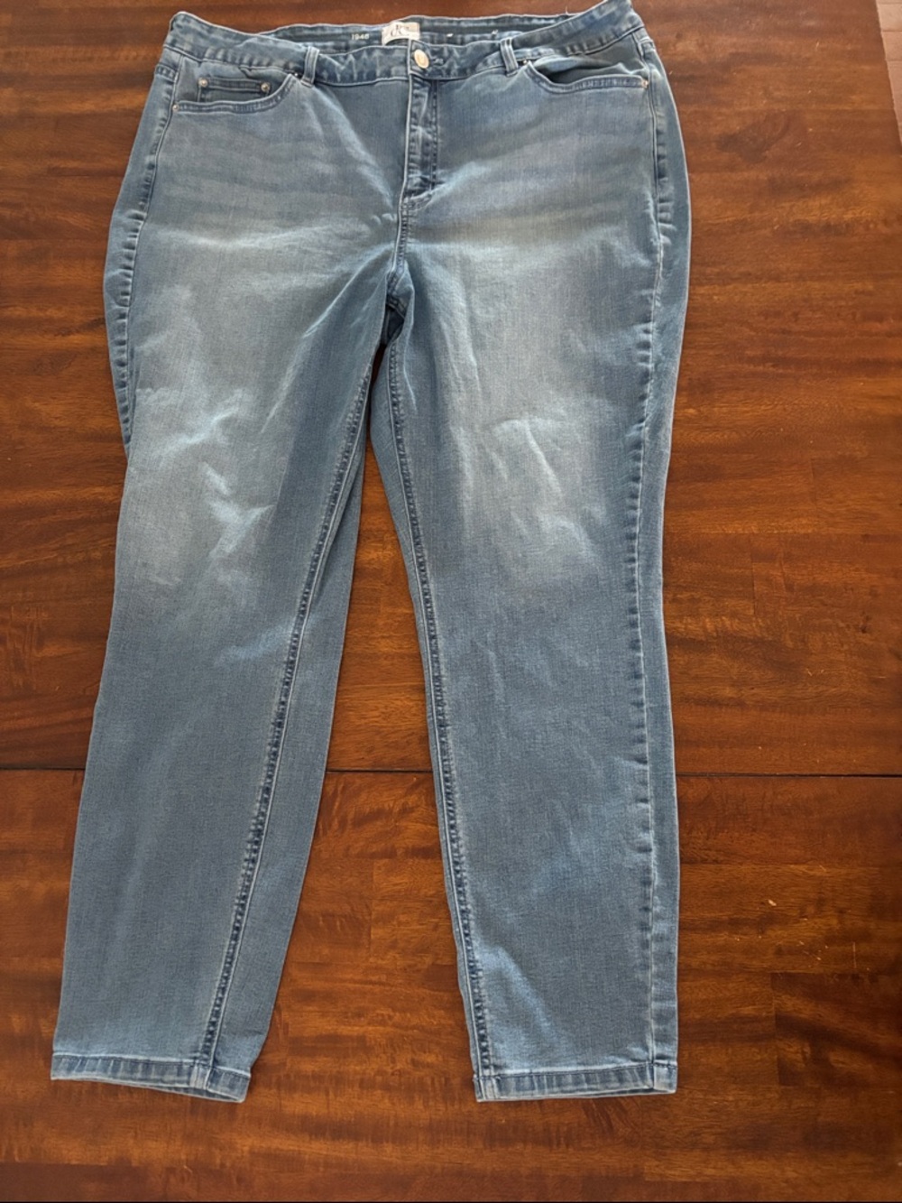DL1961 Medium Wash Stretch Skinny Jeans